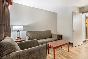 Red Roof Inn & Suites Sulphur Springs