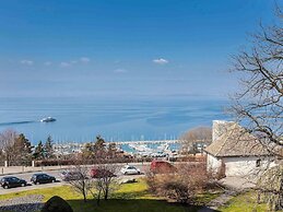 ibis Thonon Centre Hotel