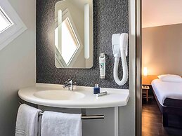 ibis Thonon Centre Hotel