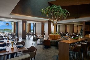 VEA Newport Beach, A Marriott Resort & Spa