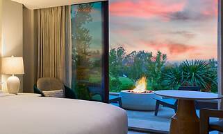 VEA Newport Beach, A Marriott Resort & Spa