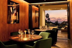 VEA Newport Beach, A Marriott Resort & Spa