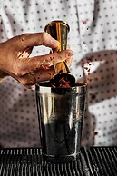 VEA Newport Beach, A Marriott Resort & Spa