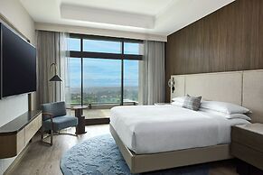 VEA Newport Beach, A Marriott Resort & Spa