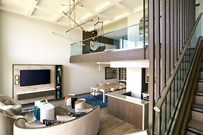 VEA Newport Beach, A Marriott Resort & Spa