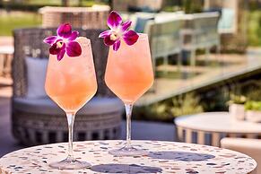VEA Newport Beach, A Marriott Resort & Spa