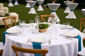 VEA Newport Beach, A Marriott Resort & Spa