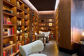 VEA Newport Beach, A Marriott Resort & Spa