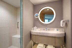 VEA Newport Beach, A Marriott Resort & Spa