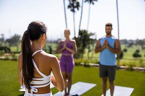 VEA Newport Beach, A Marriott Resort & Spa