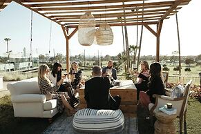 VEA Newport Beach, A Marriott Resort & Spa