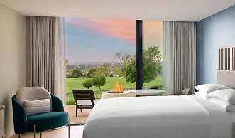 VEA Newport Beach, A Marriott Resort & Spa