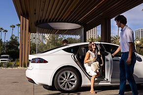 VEA Newport Beach, A Marriott Resort & Spa