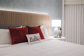 VEA Newport Beach, A Marriott Resort & Spa
