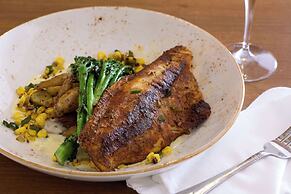 DoubleTree by Hilton Minneapolis Airport, MN