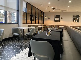 Crowne Plaza Auburn Hills by IHG