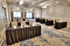 Doubletree Suites by Hilton at The Battery Atlanta