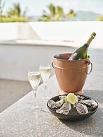 The Ville Resort - Casino