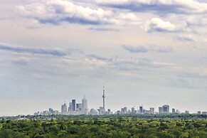 Crowne Plaza Toronto North York by IHG