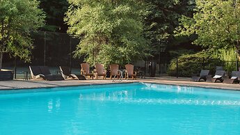 Crowne Plaza Toronto North York by IHG