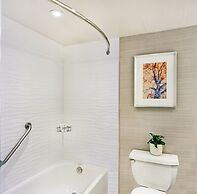Crowne Plaza Toronto North York by IHG