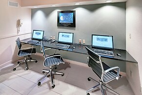 DoubleTree by Hilton Milwaukee Downtown