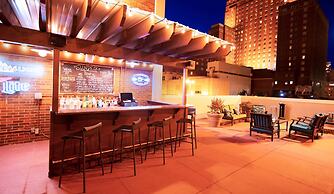 DoubleTree by Hilton Milwaukee Downtown