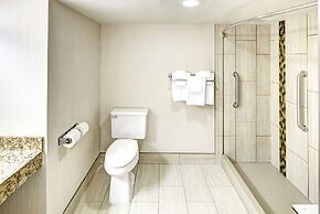 DoubleTree by Hilton Milwaukee Downtown