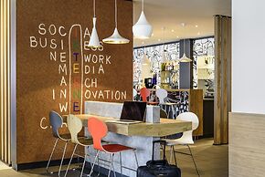 ibis Nuernberg City am Plaerrer