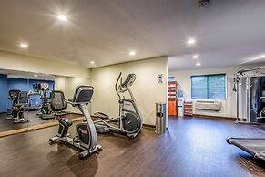 Country Inn & Suites by Radisson, Muskegon, MI