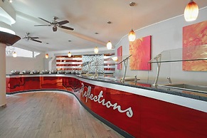 Crystal Cove by Elegant Hotels - All-Inclusive