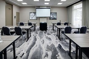 Embassy Suites by Hilton Detroit Troy Auburn Hills