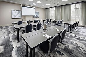 Embassy Suites by Hilton Detroit Troy Auburn Hills