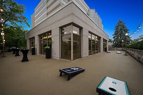 Embassy Suites by Hilton Detroit Troy Auburn Hills