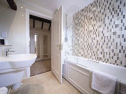 Macdonald Alveston Manor Hotel & Spa