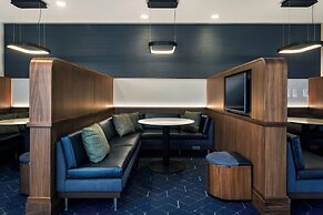 Courtyard by Marriott Phoenix Airport