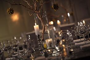 Renaissance Chicago Downtown Hotel