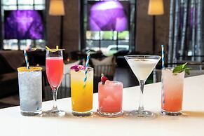 Renaissance Chicago Downtown Hotel