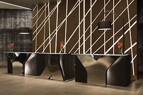 Renaissance Chicago Downtown Hotel