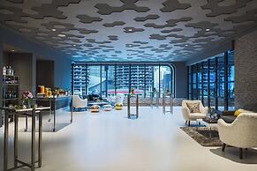 Renaissance Chicago Downtown Hotel