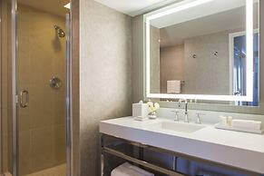 Renaissance Chicago Downtown Hotel