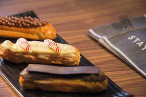 Renaissance Chicago Downtown Hotel