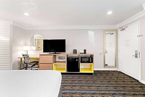 Days Inn by Wyndham San Diego Hotel Circle