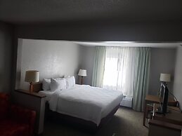 Country Inn & Suites by Radisson, Fairview Heights, IL