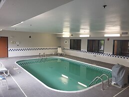 Country Inn & Suites by Radisson, Fairview Heights, IL