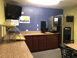 Days Inn by Wyndham Hobbs