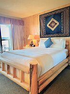 Tahoe Lakeshore Lodge & Spa