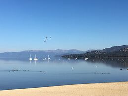 Tahoe Lakeshore Lodge & Spa