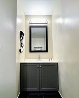 Days Inn by Wyndham Columbus IN