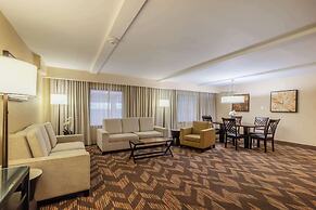 DoubleTree by Hilton Hotel Lawrence